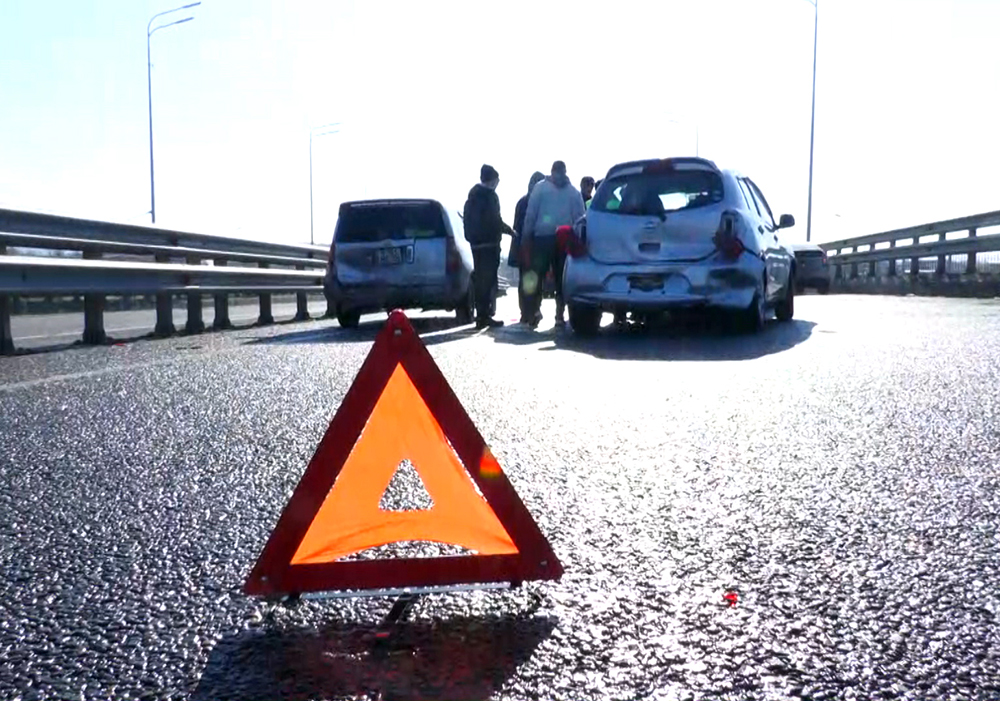 Непогода вызвала транспортный коллапс в ряде российских регионов / События на ТВЦ