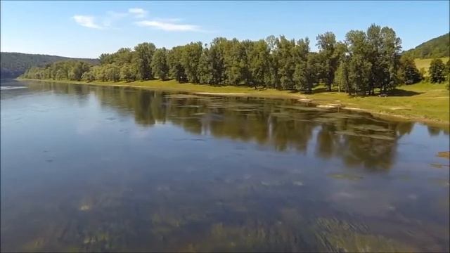 Плачет ива над рекой, над рекой смотреть онлайн