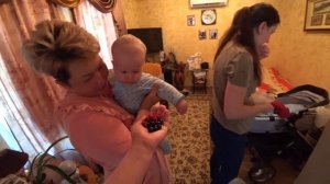 Приехал любимый внук! Бабушкиной радости нет предела!