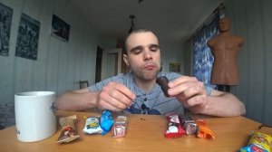 МУКБАНГ АСМР ГЛАЗИРОВАННЫЕ СЫРКИ/ с КОФЕ / СЛАДКИЙ МУКБАНГ/ ОБЗОР / ОБЖОР / EATING ASMR Mukbang