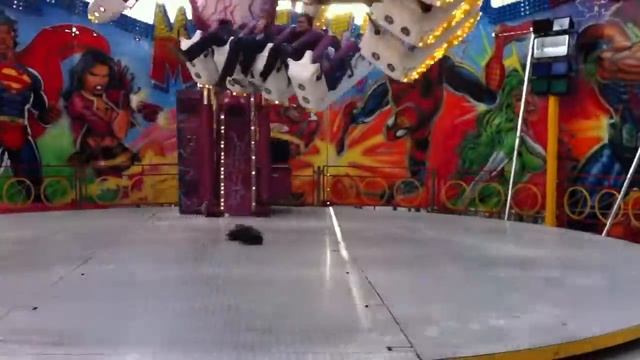 Нижний Новгород. Парк Швейцария. Карусель. смотреть онлайн