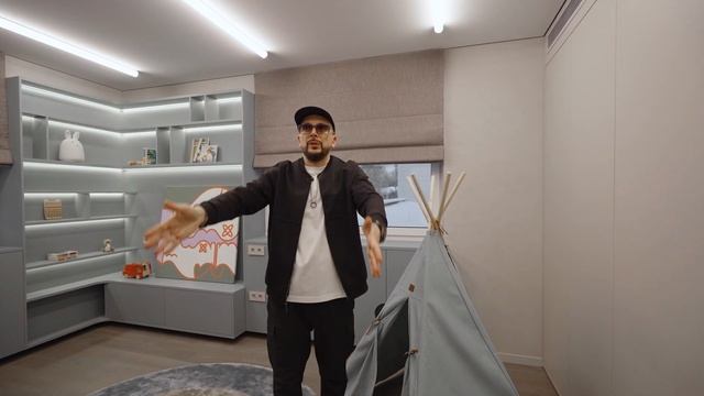 Современный дизайн квартиры для всей семьи. Продуманно всё. смотреть онлайн