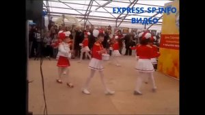 Выступление детского ансамбля барабанщиц