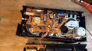 Пассик жив за 25 лет!!!!!!!!!!! в японской магнитоле SANYO  M267F (КИНОЖУРНАЛ ПАЯЛЬНИК №168)