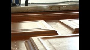 Вакуумные прессы для облицовки мебельных фасадов.