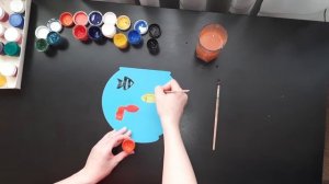 Рисование Рыбки плавают в аквариуме