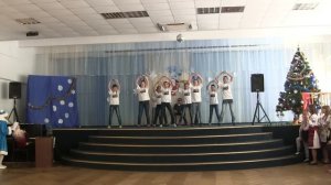 Танец 6-Г класса под песню "gangnam-style"