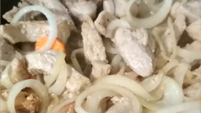 Свинина с овощами в сливках Сочно, вкусно, просто... Приготовь и ты! #люблюготовить #готовитьпросто