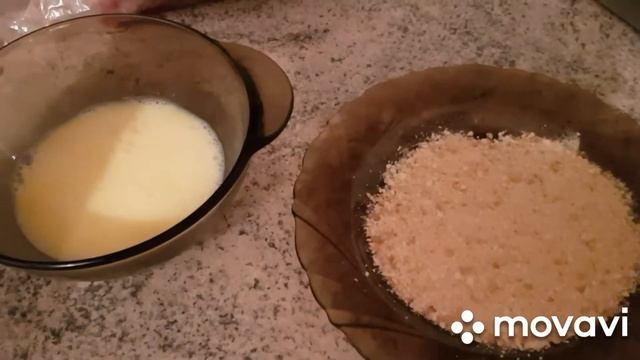 Отбивные из свинины в панировочных сухарях,очень мягкие и сочные ,вкусные.Быстро и просто!