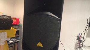 Behringer Eurolive b115d Speaker Test