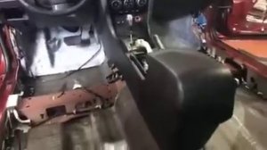 Поверх виброизоляции на Мазда 3, проклеили шумоизоляционным материалом. Так что будет вдвойне тише