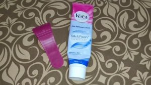 Remove Unwanted hair in 5 minutes. Veet hair removal cream. Silk and fresh technology.