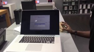 Apple MacBook Pro 15" inch display