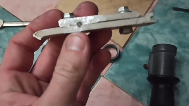 установка карбюраторов пз30 на мотоцикл Урал с ручкой газа от К750, переделка тросов газа смотреть онлайн