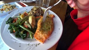 Чем питается эмигрант в США: ресторан с видом на Тихий Океан в Калифорнии