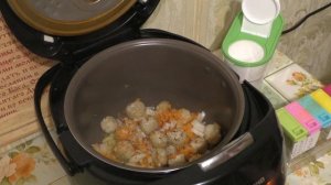 Картошка тушеная с фрикадельками