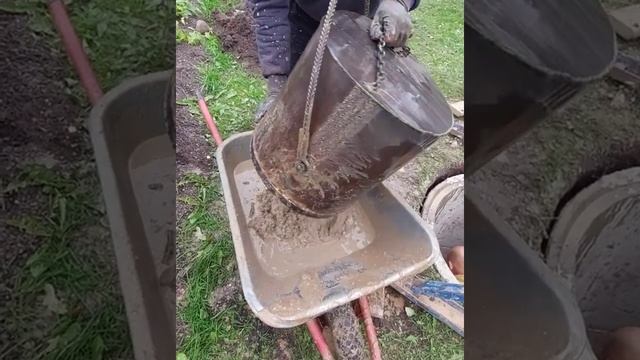 Витебск дачи Ботали,колодец из 4 колец,грунт песок,камни,водонос в крупном песке с мелкими камнями. смотреть онлайн