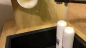 Вскрываем фильтр omoikiri. Вода в Красноярске. 2 года использования.