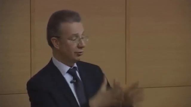 Лекция 10: Институты производства смотреть онлайн