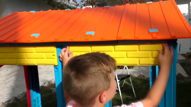 Kids stories with Roma and his favorite toys смотреть онлайн