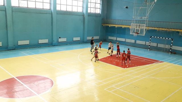 Баскетбол 🏀 16.12.23 ⛹️♀️ 1 период смотреть онлайн