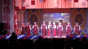 Народный ансамбль Стожари с песней: "Провожала маты сына у солдаты".