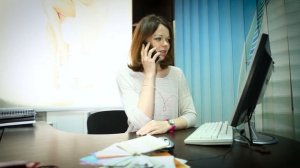 Смотрите, как проходит установка тканевых роллет День-ночь