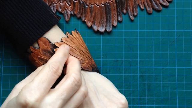 браслет перо смотреть онлайн