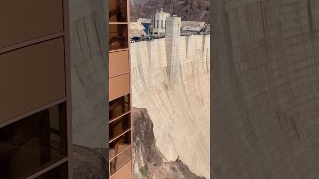 Эта постройка в Китае замедлила вращение планеты! #китай смотреть онлайн