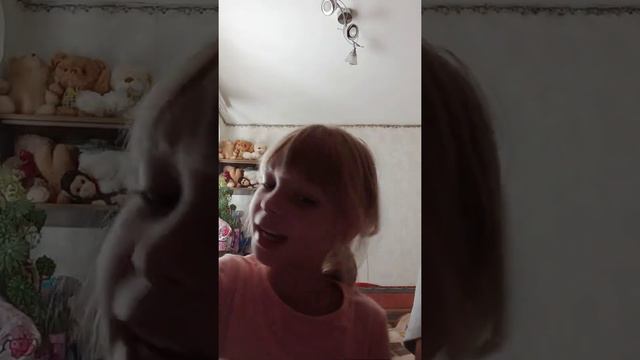 Сегодня мы покажем как сделать бумажную уточку 🐥