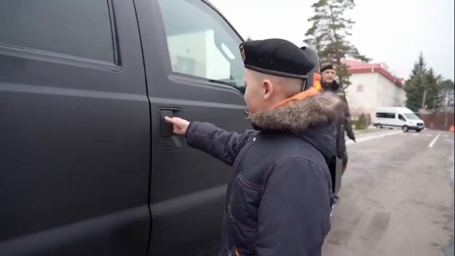 Правоохранители исполнили новогоднее желание Дениса Ключенка из Полоцка смотреть онлайн