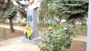 Токмак. Памятник "Партизанам - Подпольщикам".