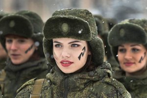 девушкам воинам посвящается