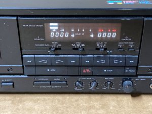Винтажный двухкассетный магнитофон AIWA AD-WX888 -Годы выпуска 1989 - 1992-произведена в Сингапуре