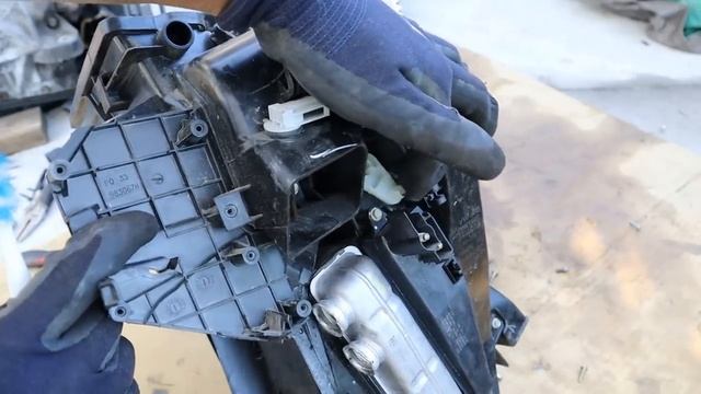 How the AC and Heat Work in your Car смотреть онлайн