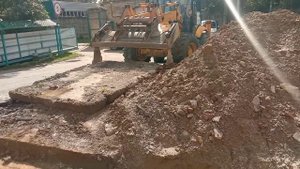 как достать ,захватить и перевезти большую дорожную плиту