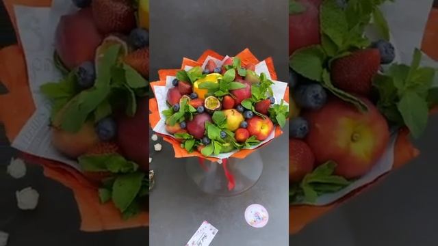 Букет "Дежавю" от мастерской "Fruit Joy".