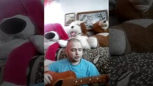 На гитаре учусь играть Черное - белое