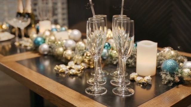 В ожидании чуда | Happy new year смотреть онлайн