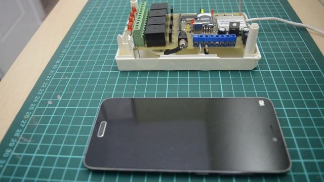 Интернет не нужен. Управление и контроль дома по GSM.
