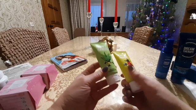 МАГНИТ.  ПЕЛИКАН. Очень много акций, купили  продукты. Забрала свой супер заказ от ФАБЕРЛИК.