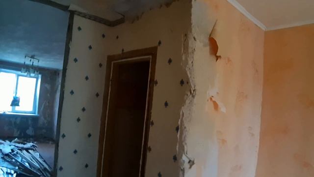 Демонтаж дверей косяков и плинтусов! смотреть онлайн