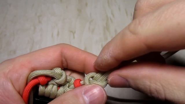 Браслет из паракорда Скользящий Узел на фастексе
