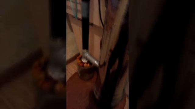 Дымогенератор для холодного копчения с конденсатоприёмником.