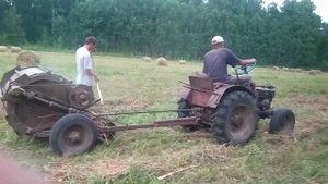 Самодельный пресс подборщик.