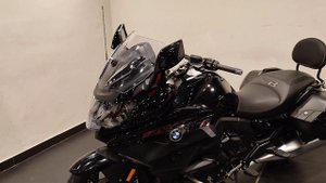 2018 Honda Goldwing Vs 2018 BMW K 1600B Bagger