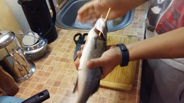 Потрошим рыбу смотреть онлайн