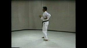 Род Миндлин. Ката Уэчи-Рю каратэ. Ката Кансю