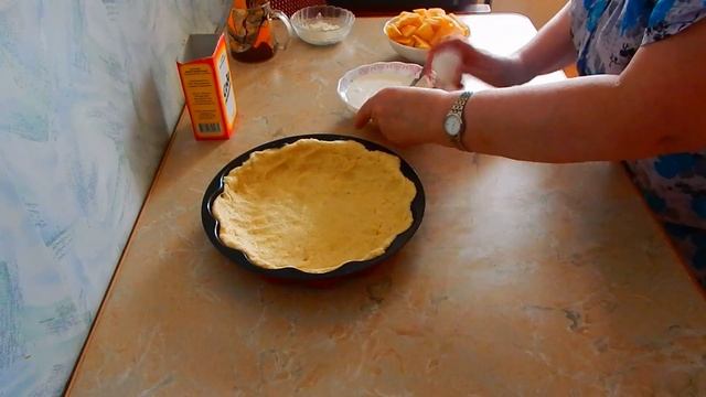 Пирог "Яблоки в снегу" смотреть онлайн