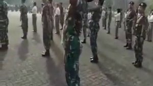 Красивый военный танец